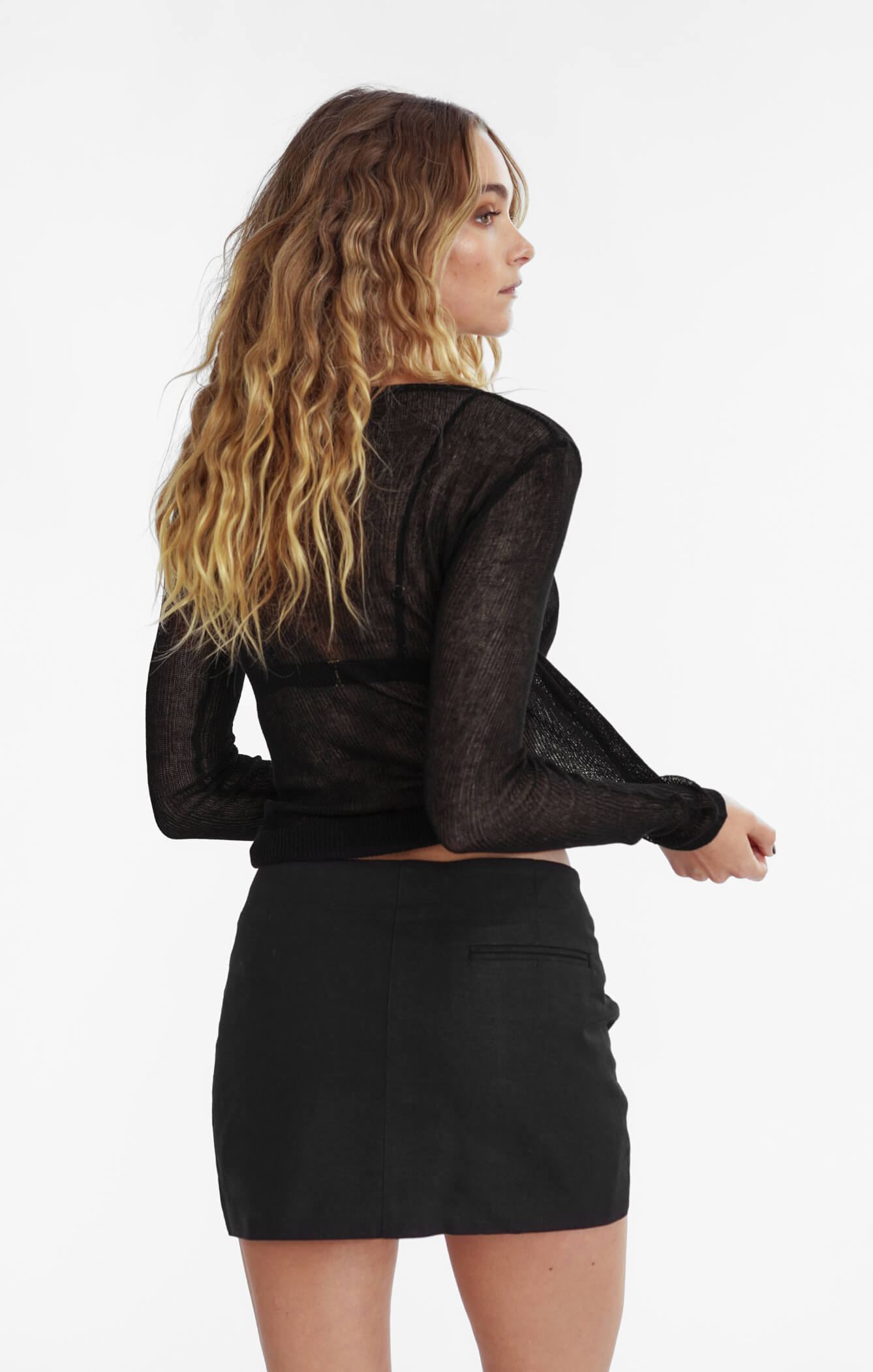 THE KNITTED LONG SLEEVE - BLACK