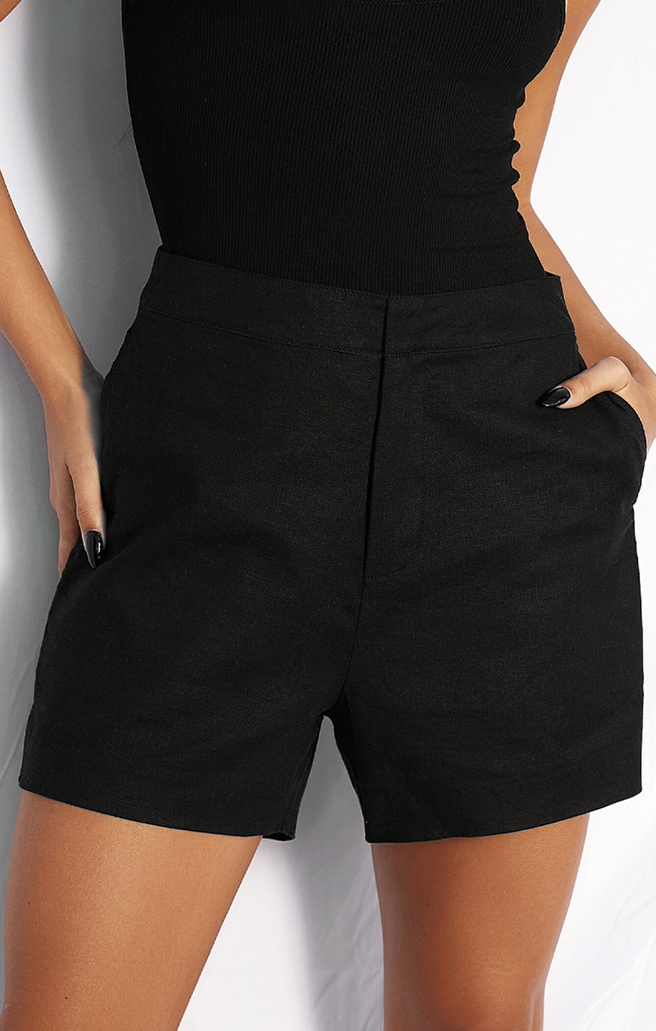 LINEN SHORT - BLACK