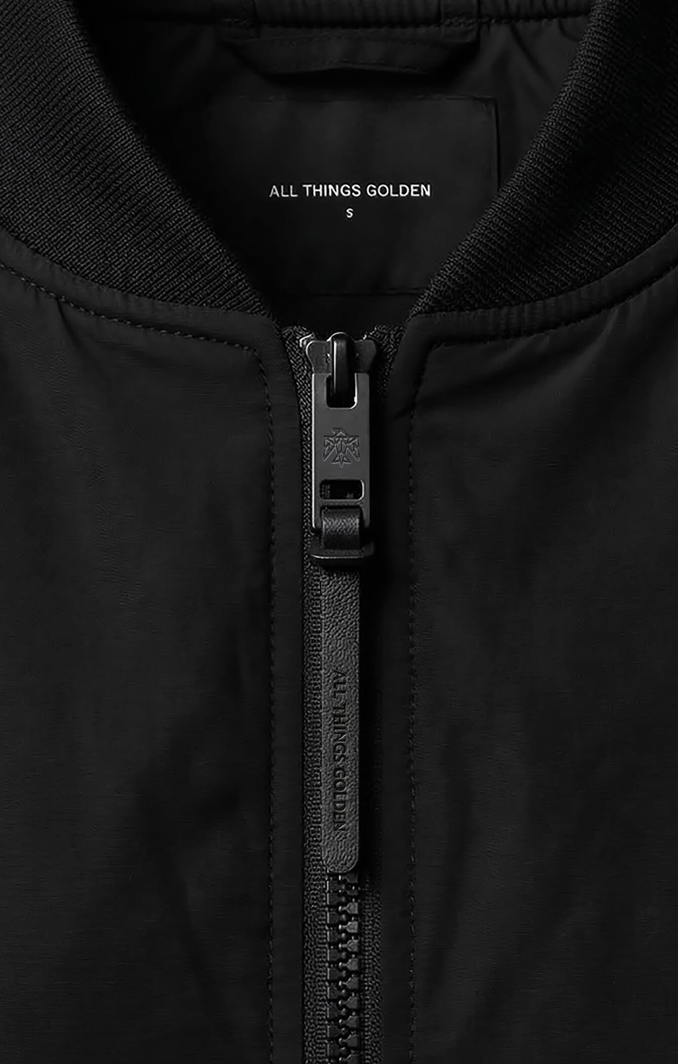 THE CLASSIC BOMBER JACKET - BLACK