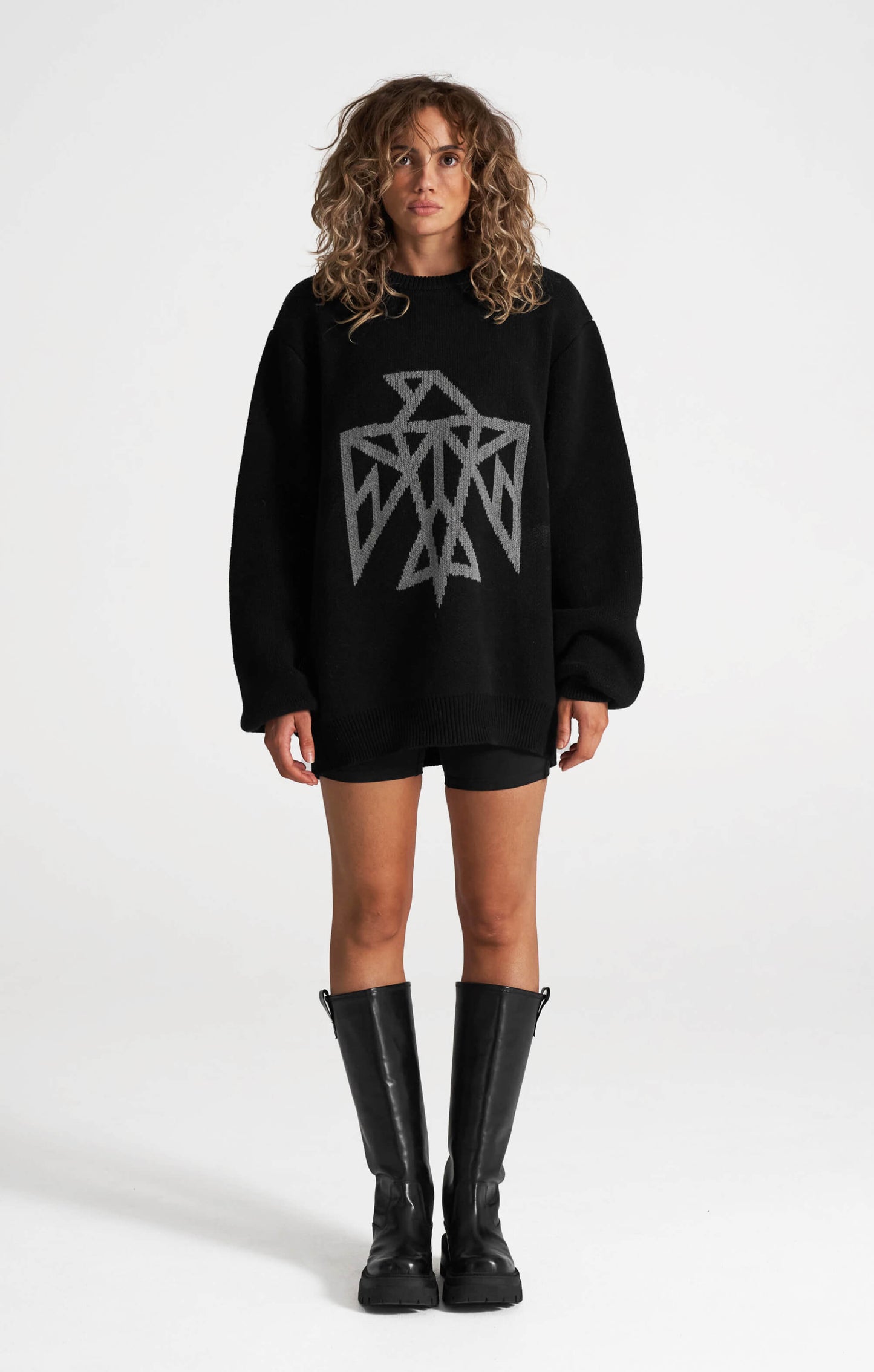THE SIGNATURE JACQUARD KNIT - BLACK