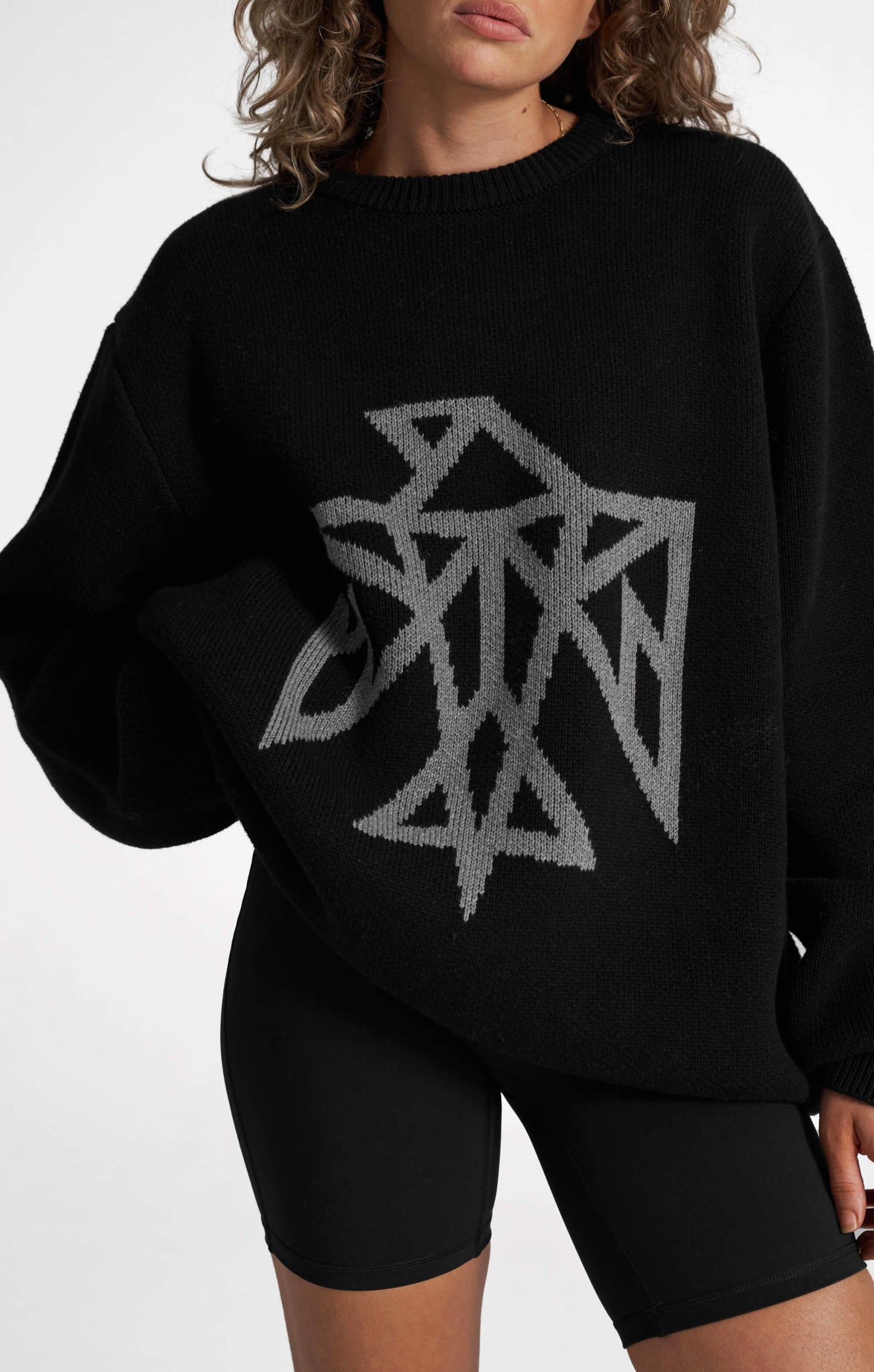 THE SIGNATURE JACQUARD KNIT - BLACK