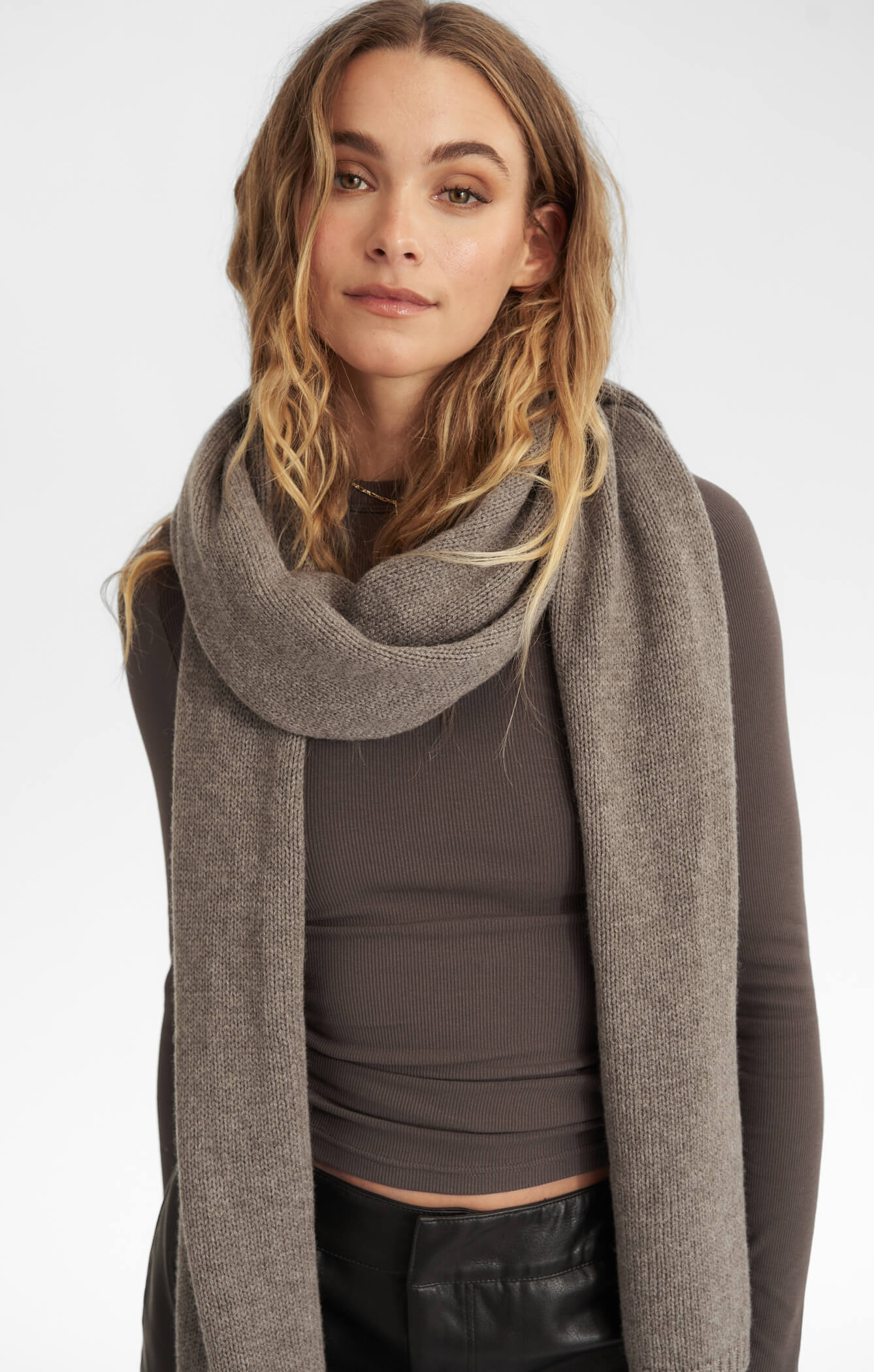THE WRAP AROUND SCARF - NEUTRAL MARLE
