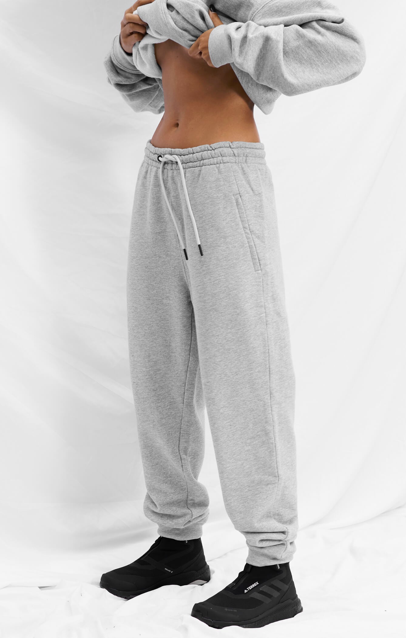 THE SWEAT™ TRACK PANT - HEATHER GREY
