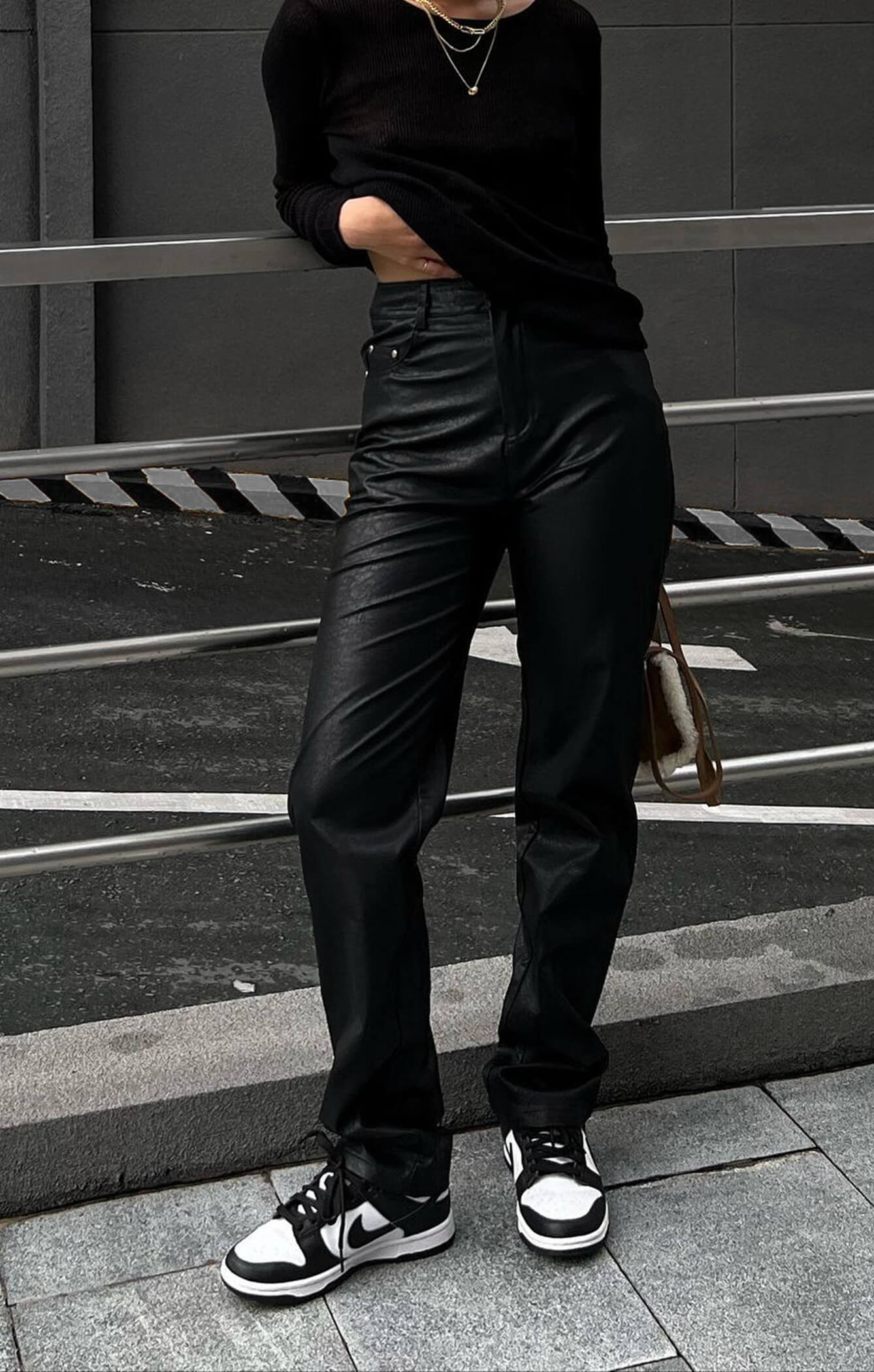 THE PEBBLED™ VEGAN STRAIGHT LEG PANT