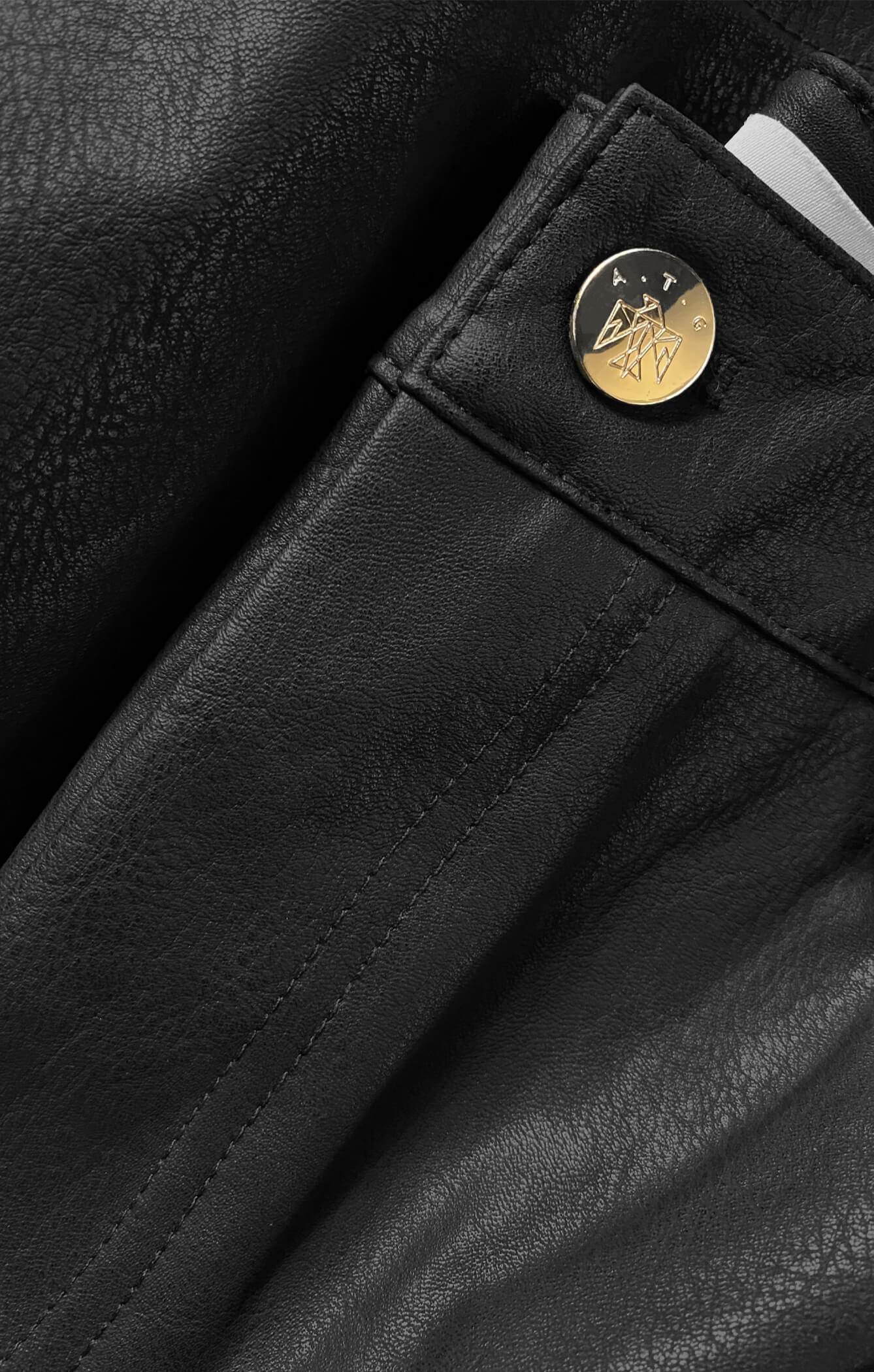 THE PEBBLED™ VEGAN STRAIGHT LEG PANT