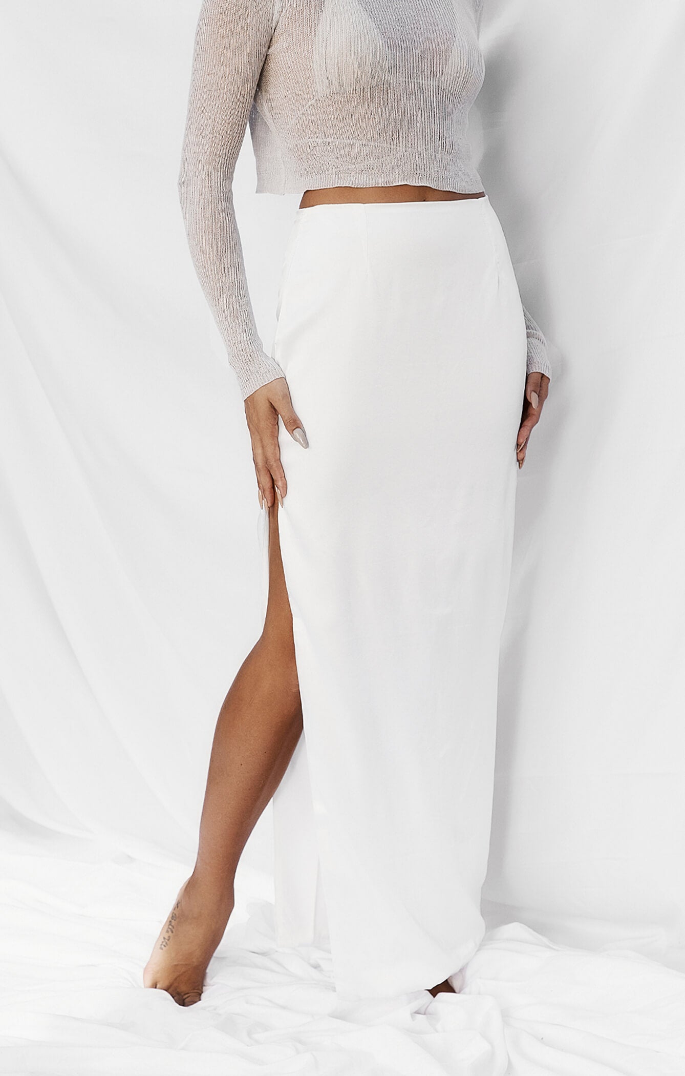 THE SILK MAXI SKIRT - WHITE – All Things Golden