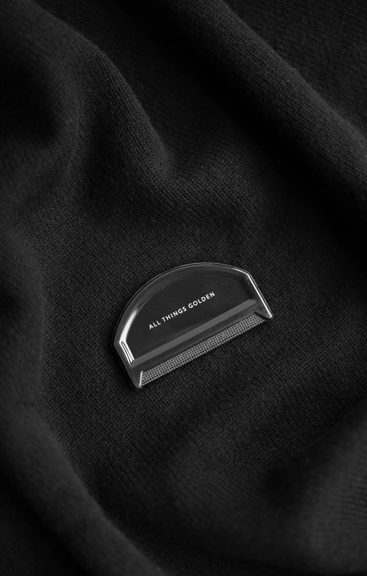 THE CROPPED UNIVERSAL KNIT 2.0 - BLACK