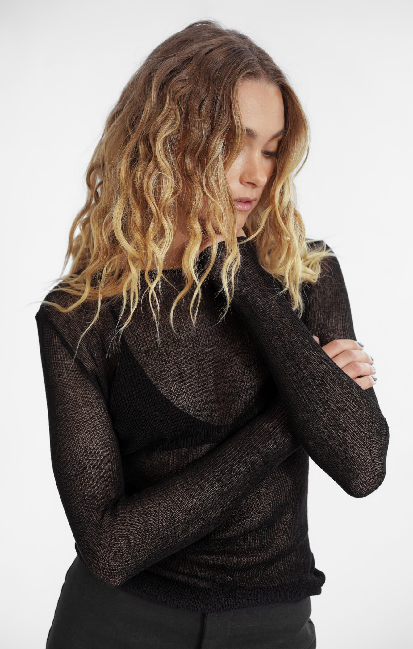 THE KNITTED LONG SLEEVE - BLACK
