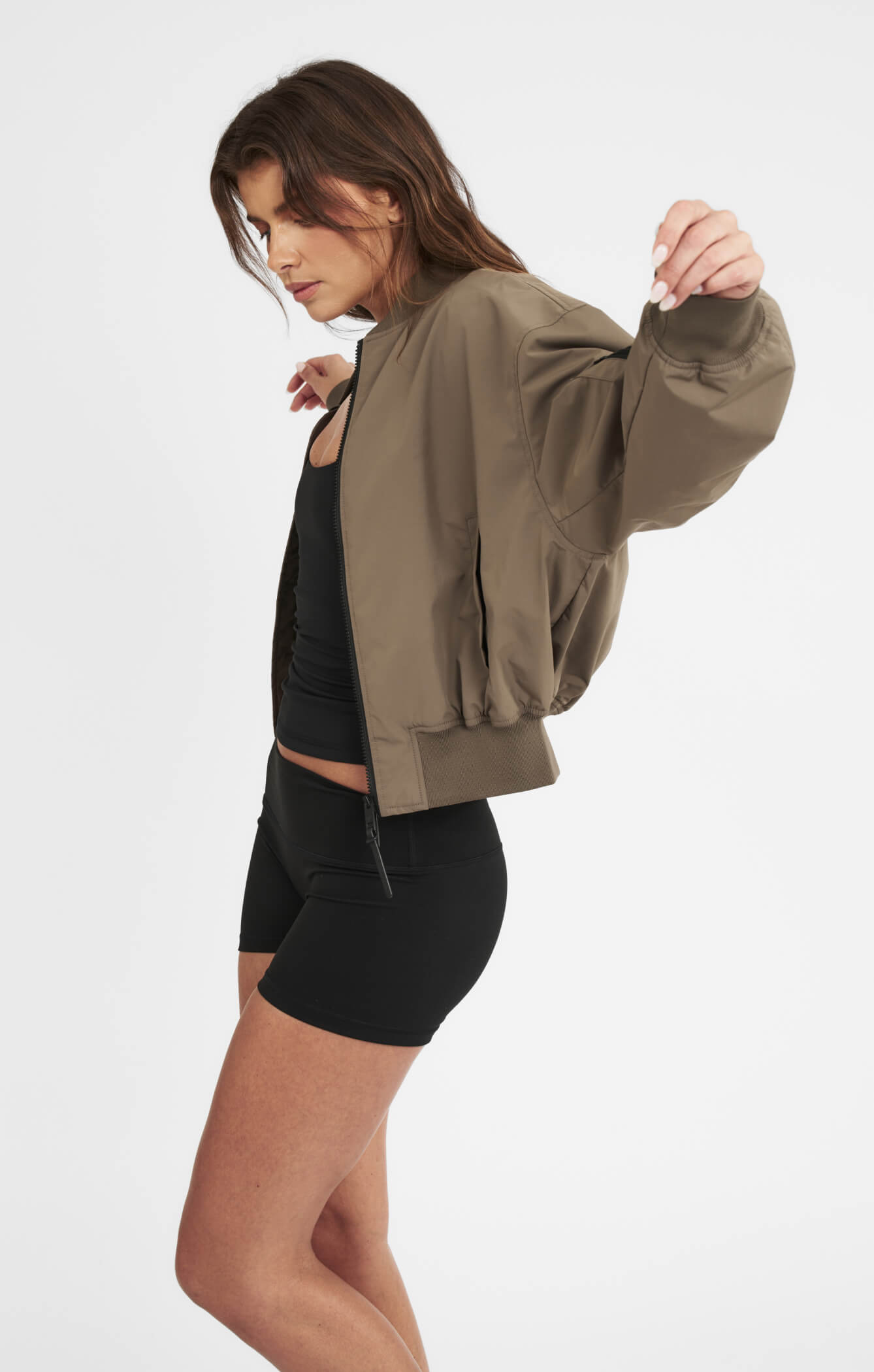 THE CLASSIC BOMBER JACKET - OLIVE