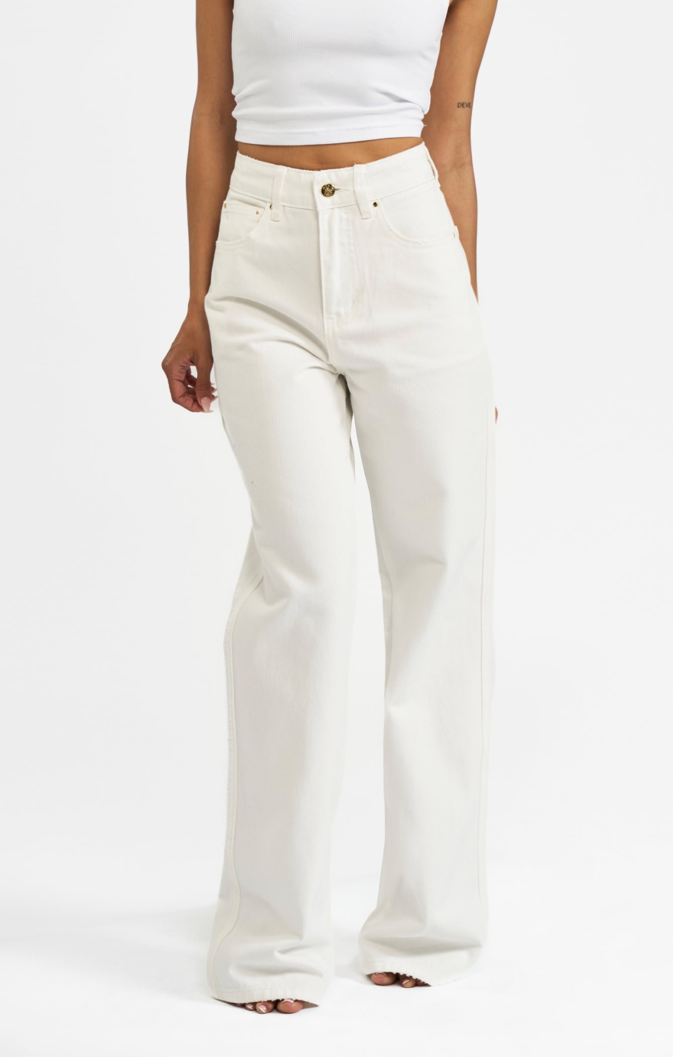 THE HIGH RISE STRAIGHT LEG JEAN - CHALK