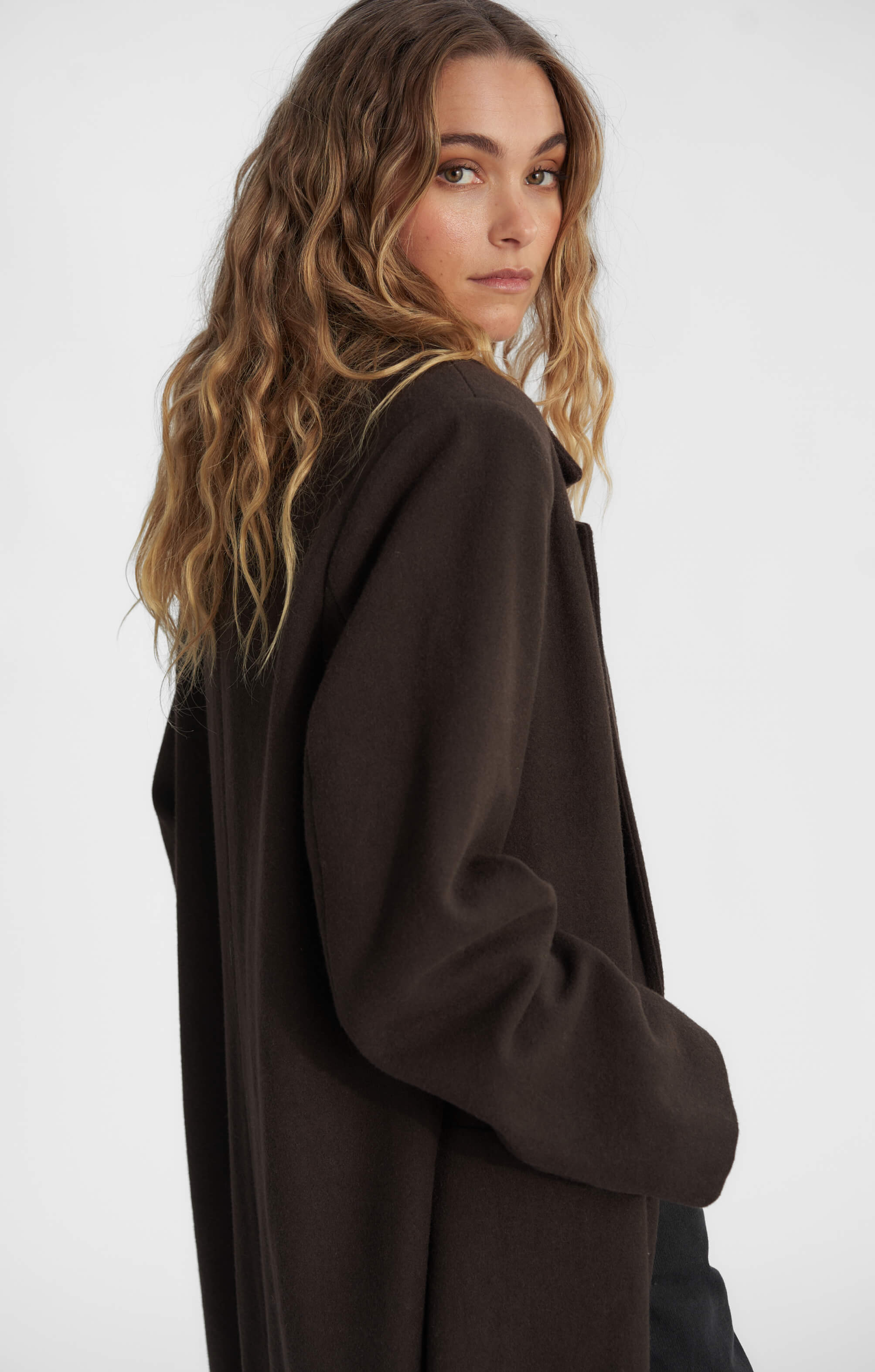 THE LONGLINE CLASSIC COAT - ESPRESSO – All Things Golden