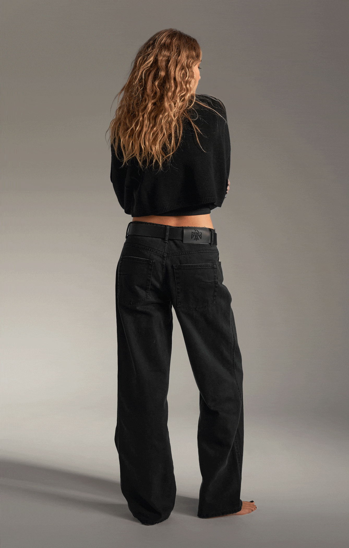 THE LOW RISE BAGGY JEAN - WASHED BLACK