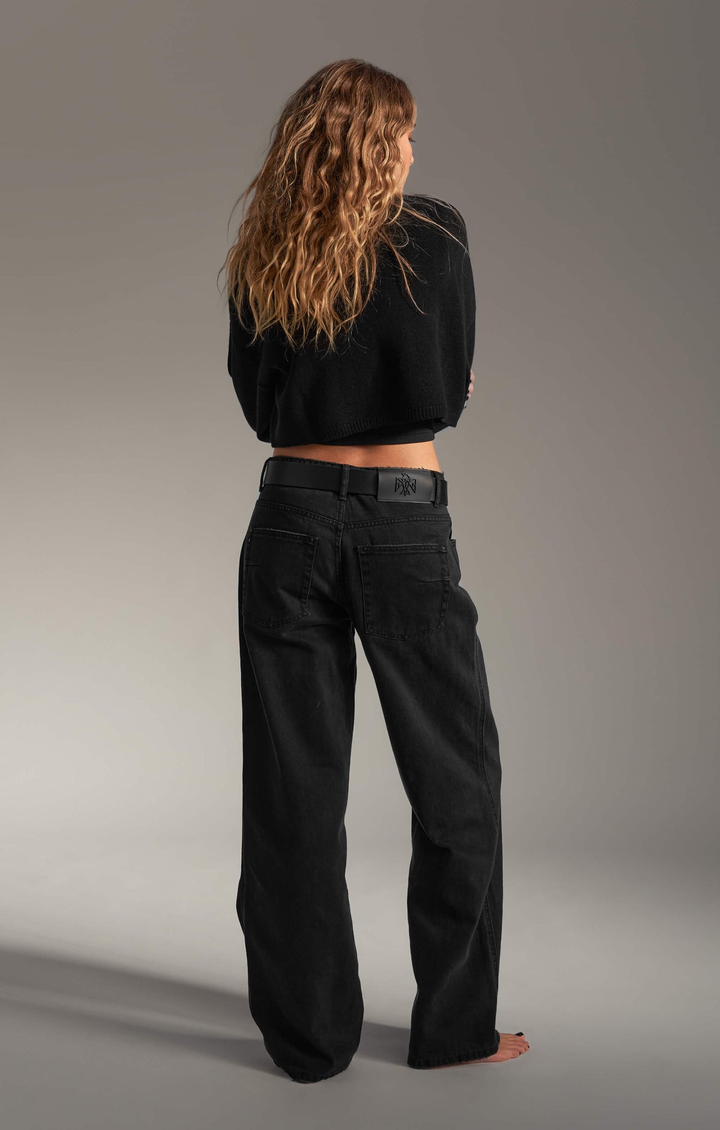 THE LOW RISE BAGGY JEAN - WASHED BLACK