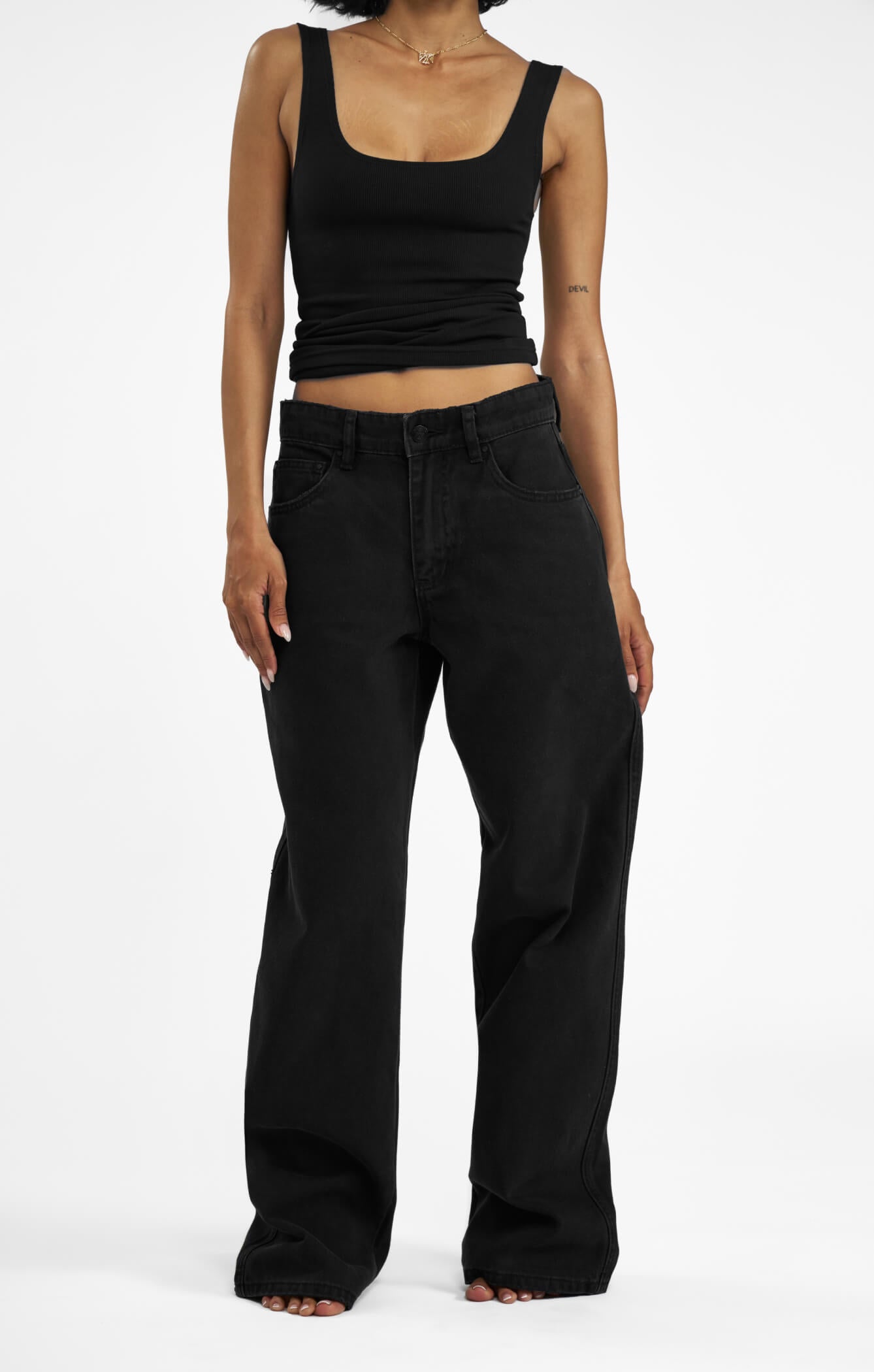 THE LOW RISE BAGGY JEAN - WASHED BLACK