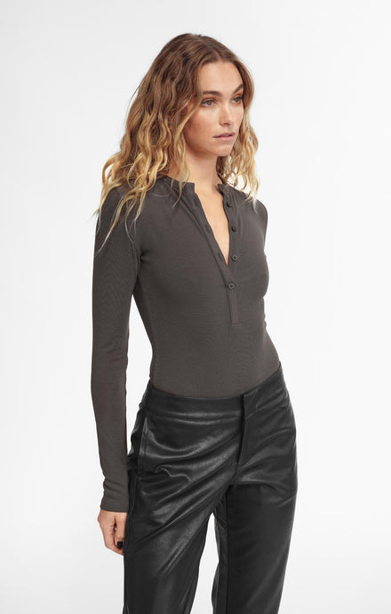 THE LUXE RIB LONG SLEEVE HENLEY BODYSUIT - ESPRESSO