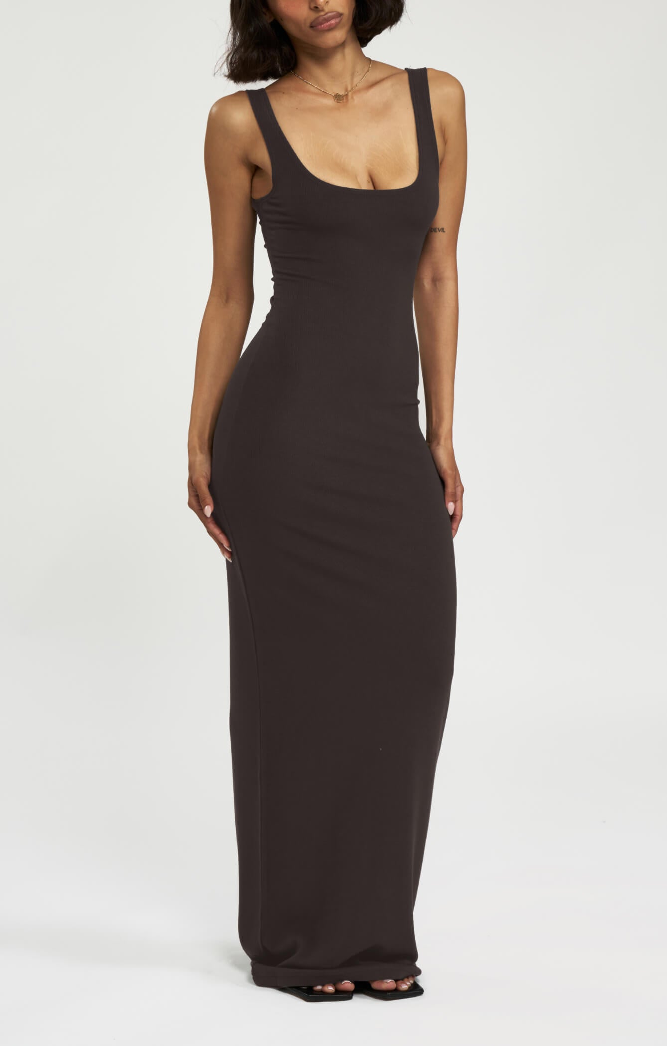 THE LUXE RIB MAXI DRESS - ESPRESSO