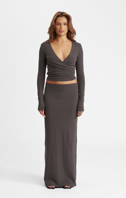 THE LUXE RIB MAXI SKIRT - ESPRESSO