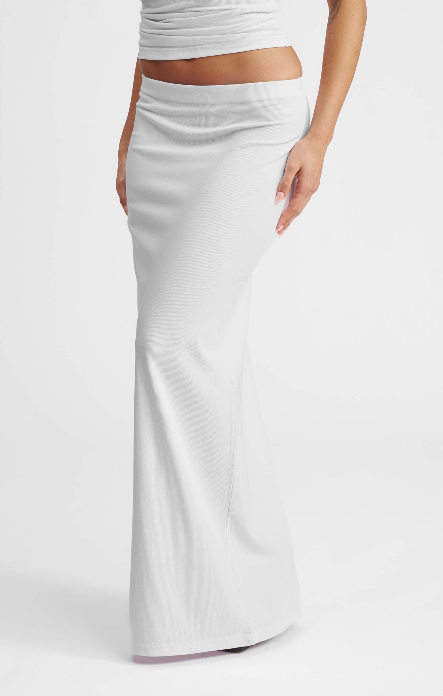 THE LUXE RIB MAXI SKIRT - WHITE