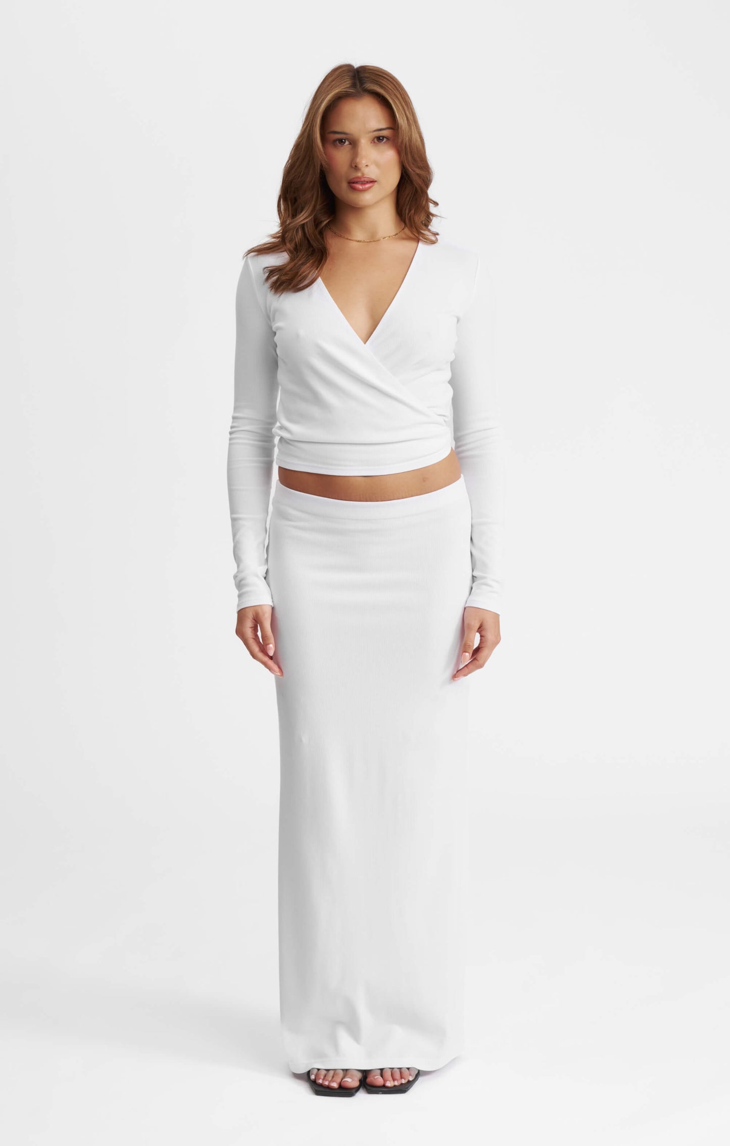 THE LUXE RIB LONG SLEEVE WRAP TOP - WHITE
