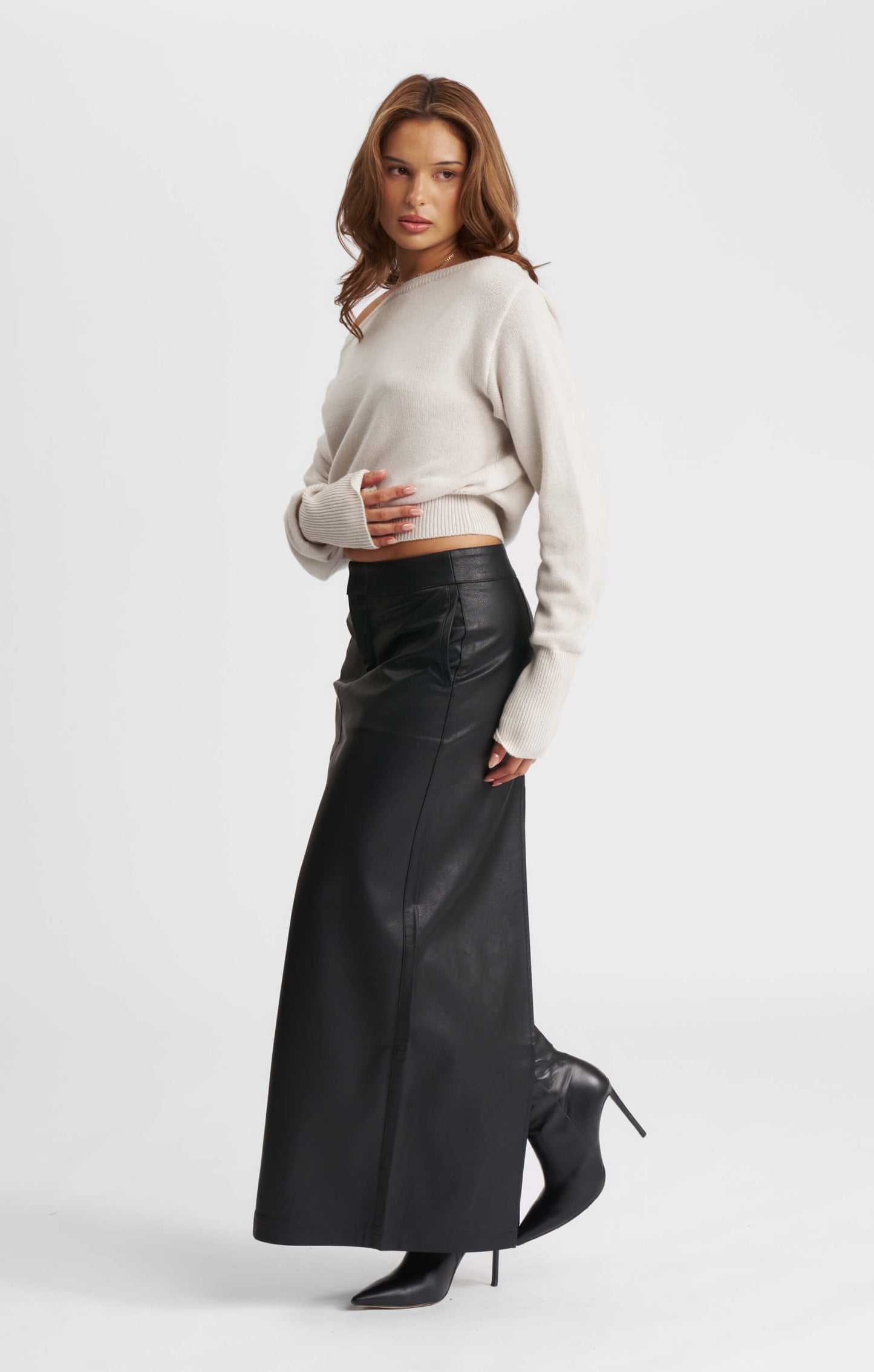 THE OFF-SHOULDER KNIT - BONE