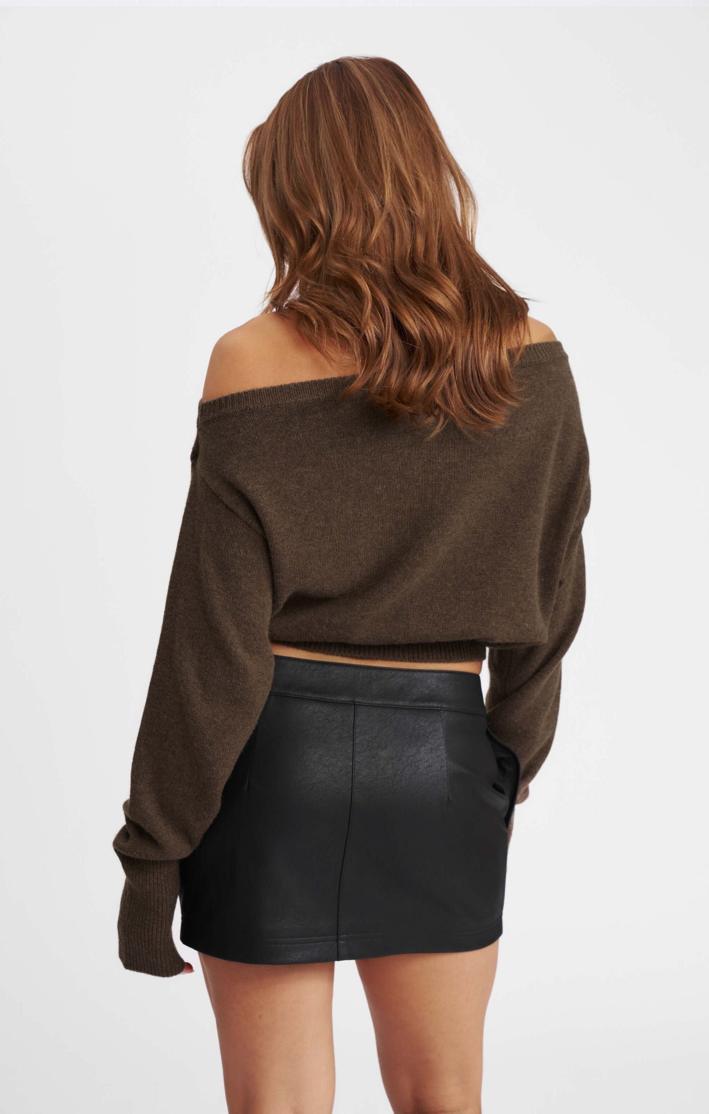 THE OFF-SHOULDER KNIT - ESPRESSO MARLE