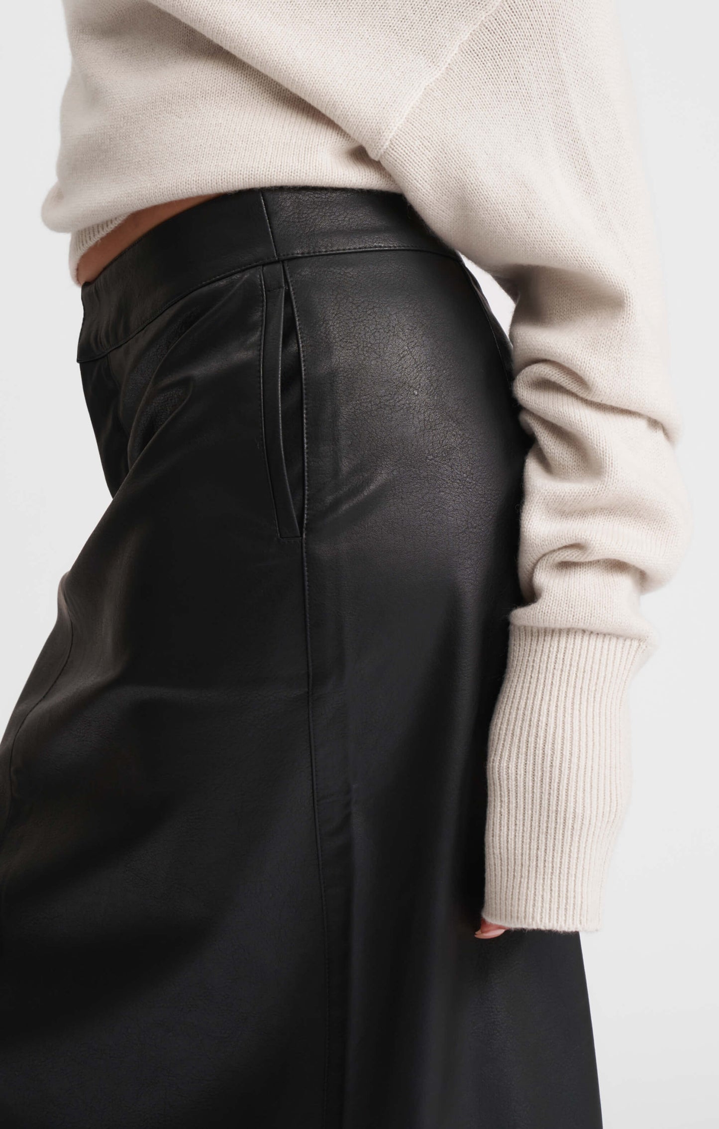 THE PEBBLED™ LOW RISE MAXI SKIRT