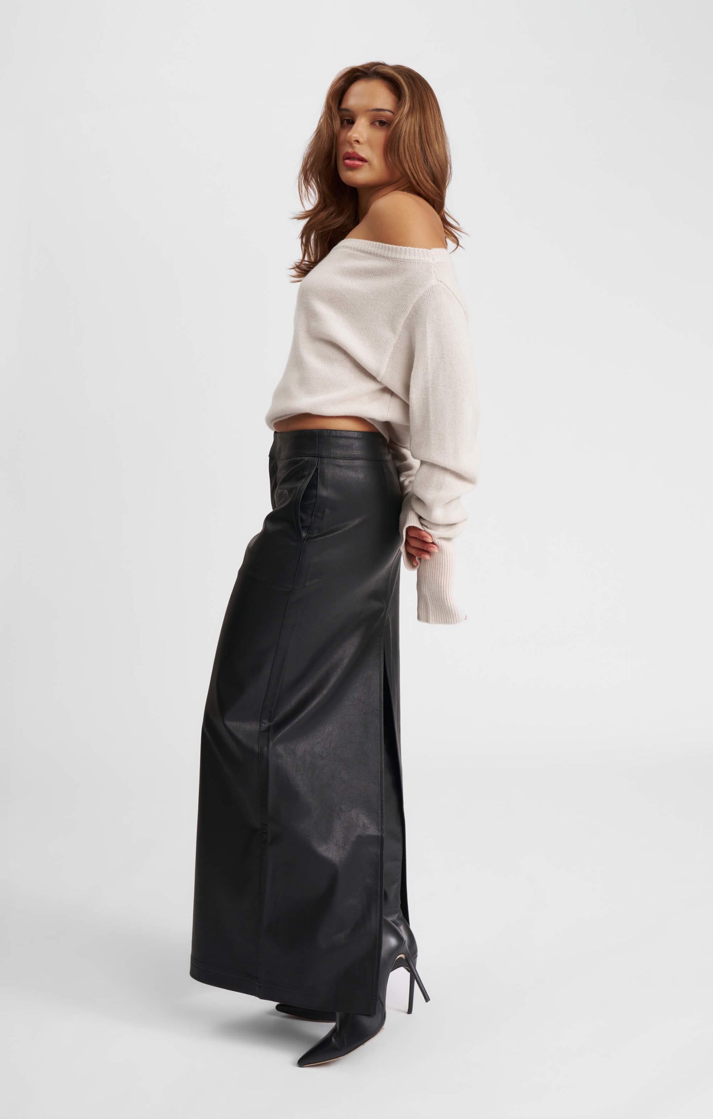 THE PEBBLED™ LOW RISE MAXI SKIRT