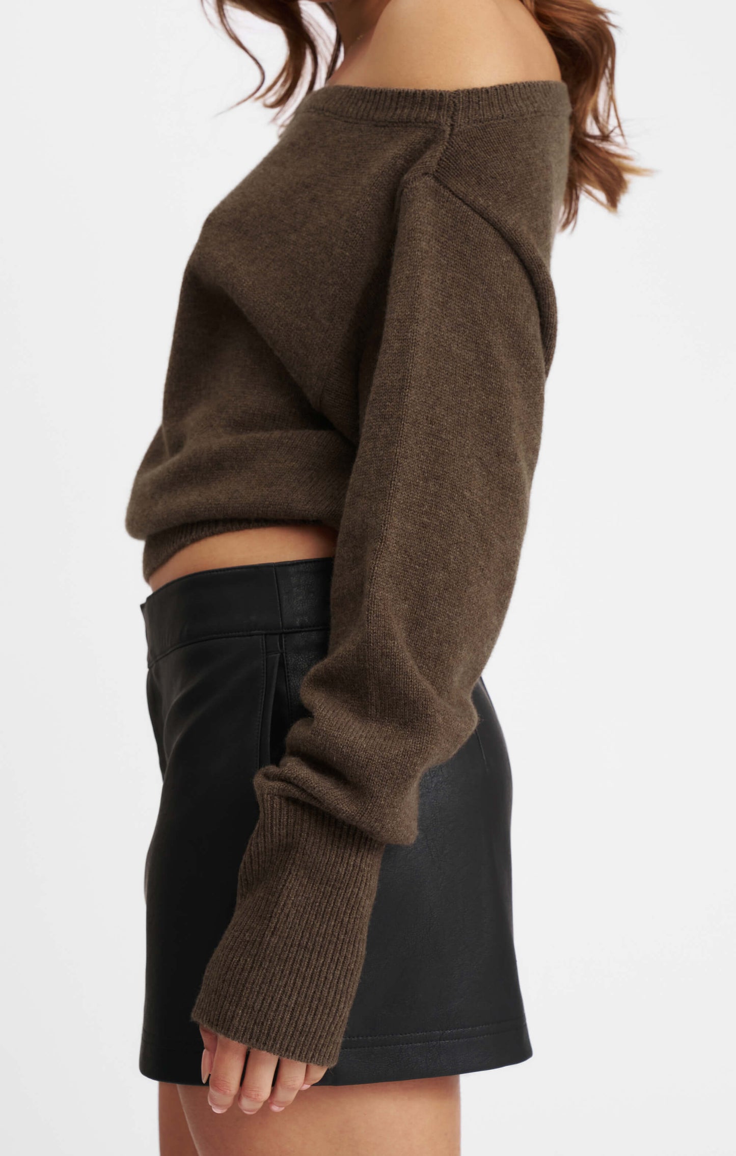 THE PEBBLED™ LOW RISE MINI SKIRT