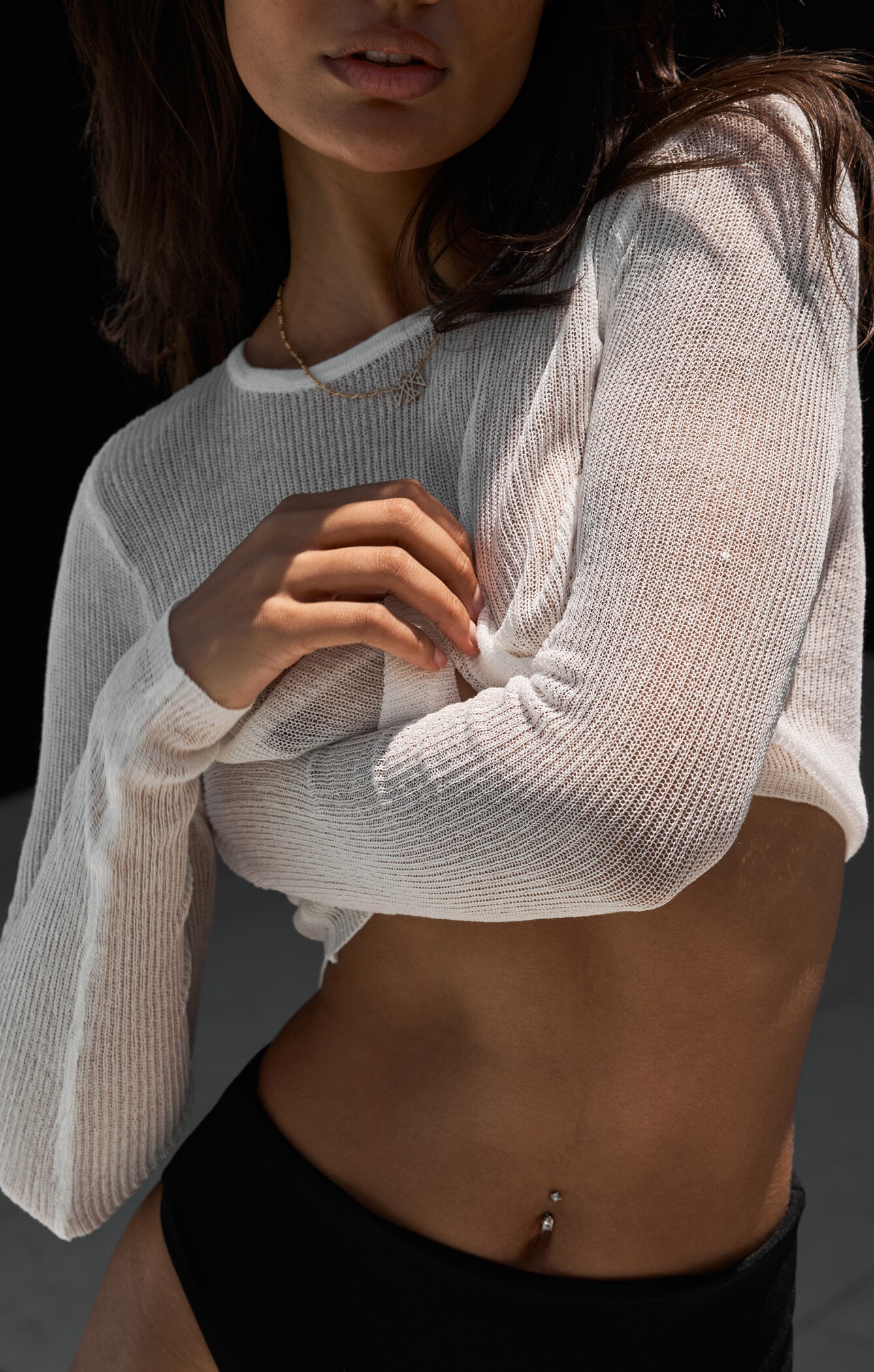 THE CROPPED KNITTED LONG SLEEVE - WHITE