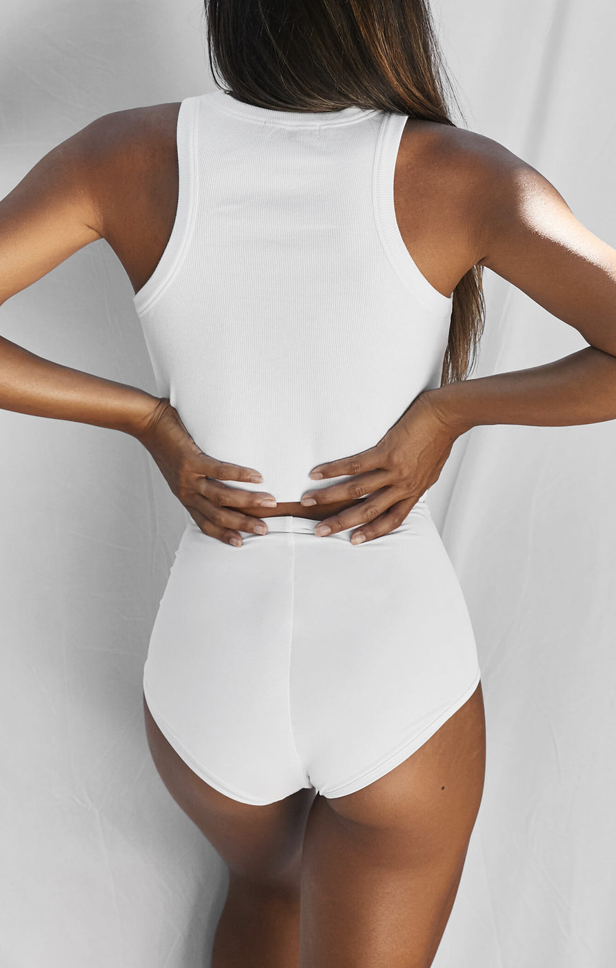 THE RIBBED MUSCLE CROP - WHITE