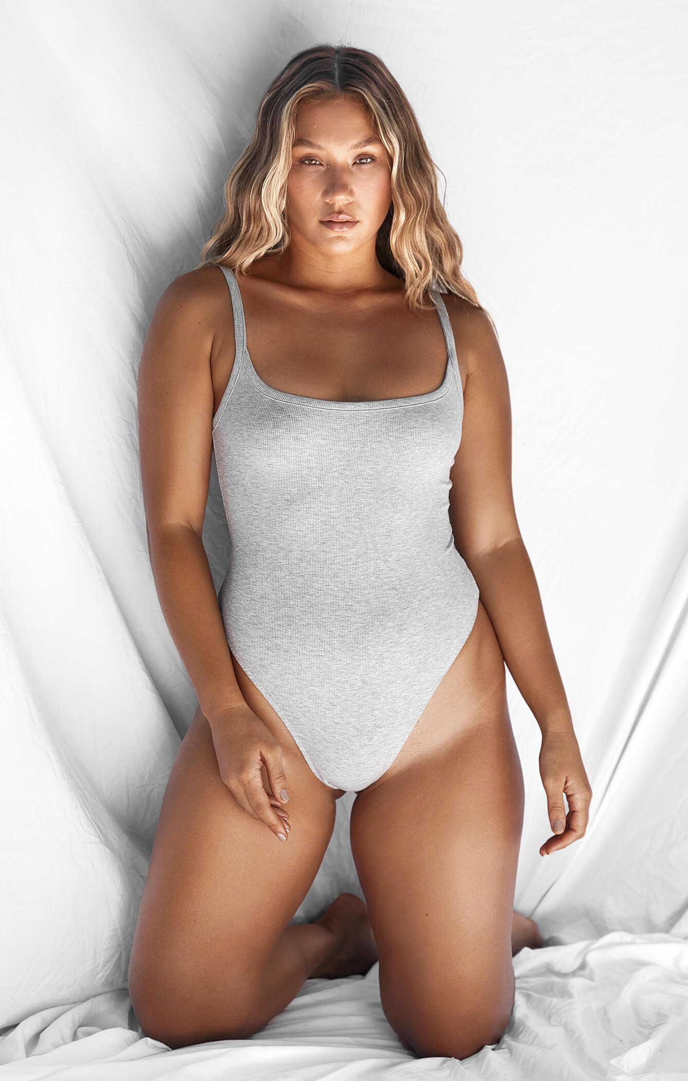 THE LUXE RIB LOW BACK BODYSUIT - MID GREY